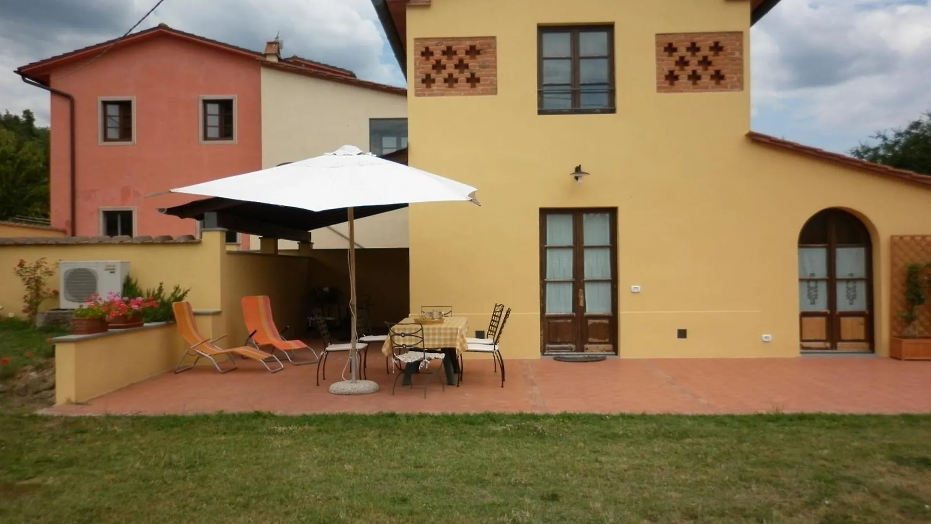 Azienda Agricola Lo Zolfino Il Fienile Penna