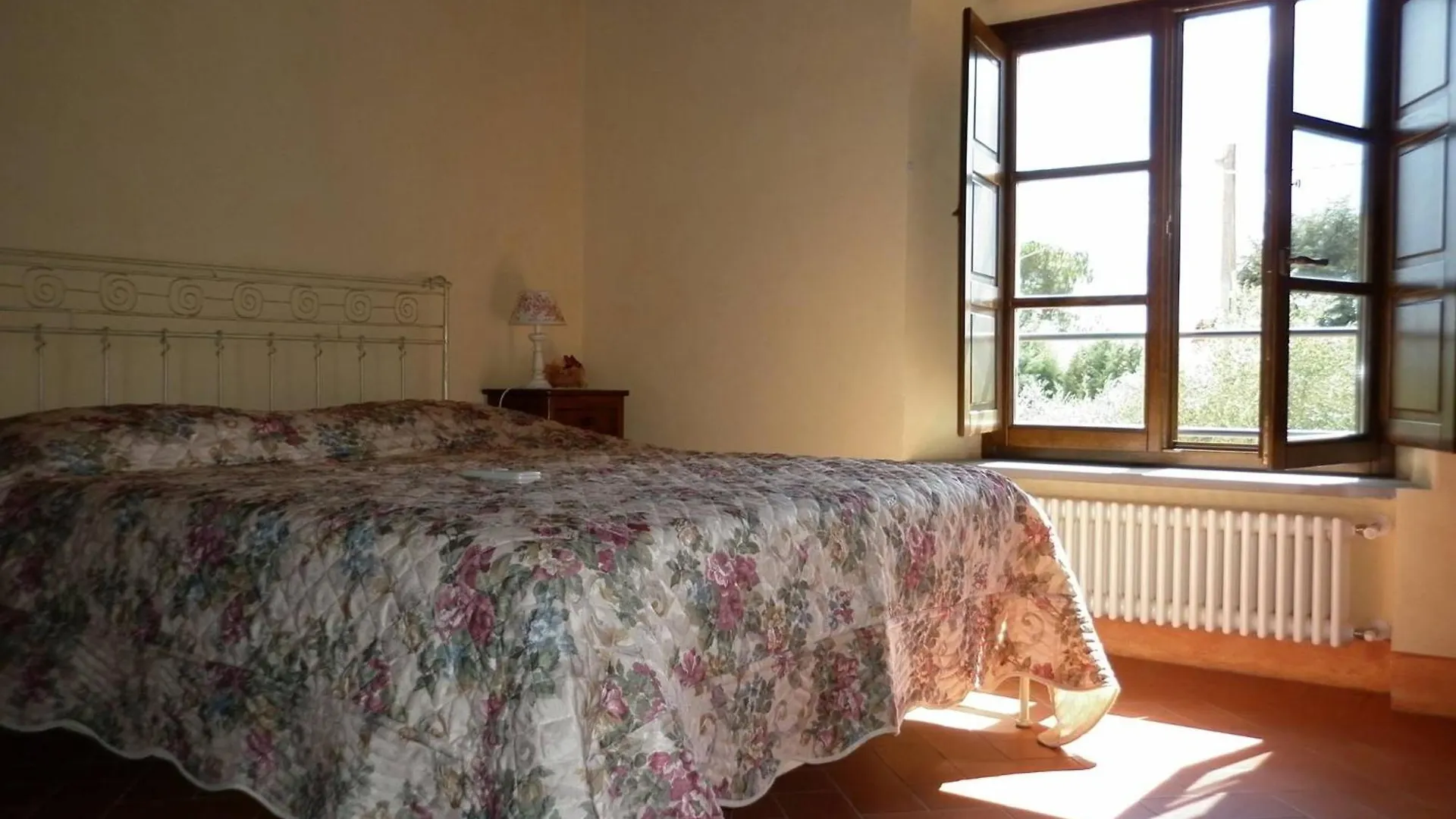 Azienda Agricola Lo Zolfino Il Fienile Penna 0*,  Italy
